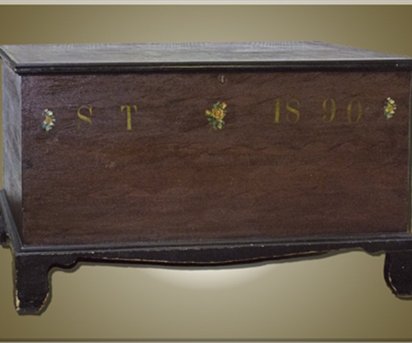 In later pieces, the stenciling was often replaced with floral decals, as in this chest dated 1890. Private collection. Photo credit: Rick Povich.